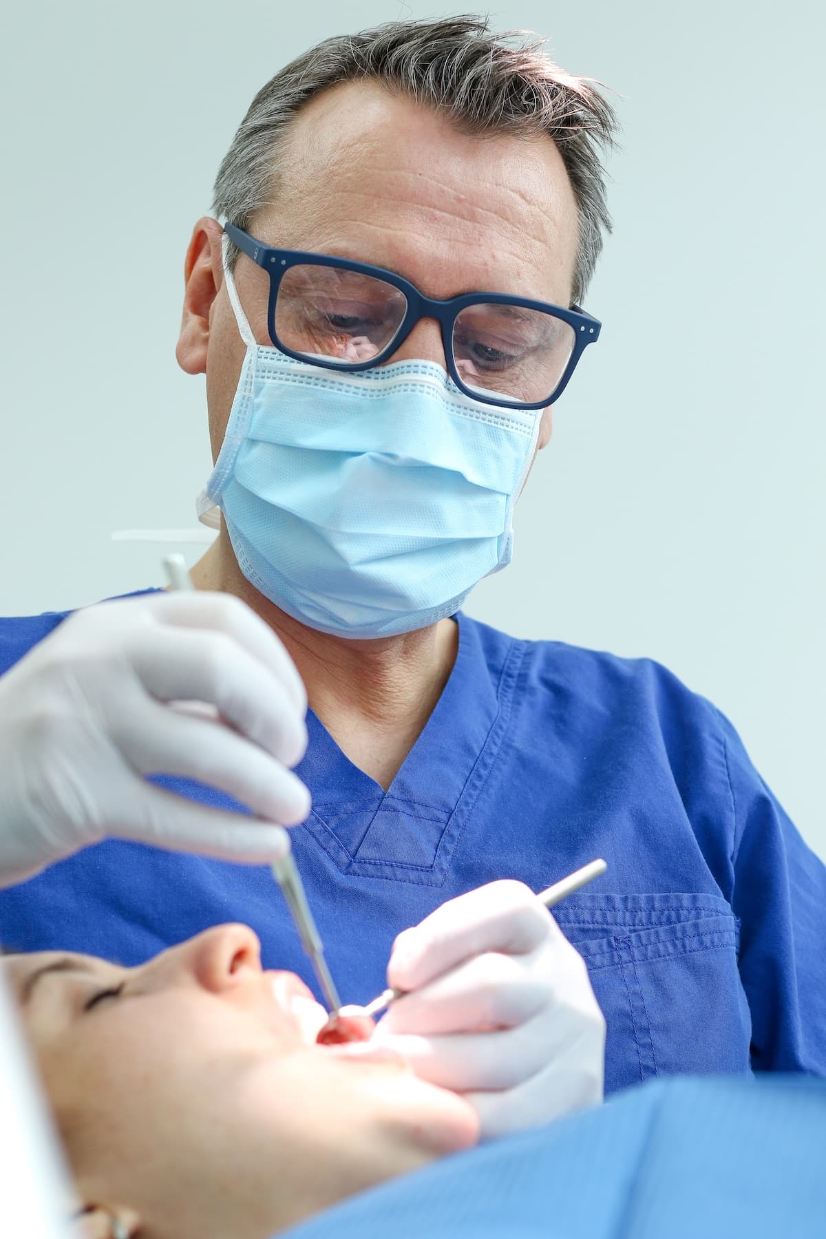 Dr. Bernard Ponnaz